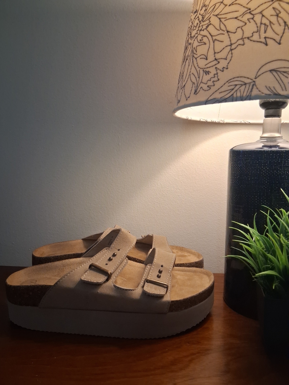 Women’s Neutral Double-Strap Platform Sandals